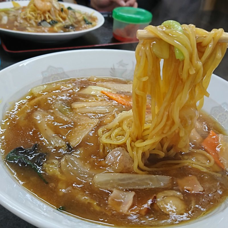 五目ラーメン(中国料理 布袋)
