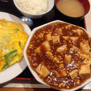 麻婆豆腐とニラ玉　ご飯少なめ (千味レストラン)