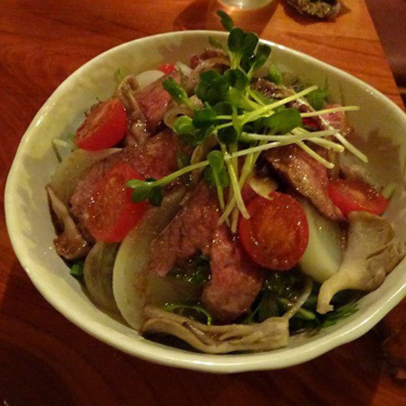 ローストビーフとかぶのサラダ (浪曼房)