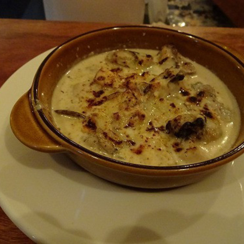 カキのグラタン・マッシュルームのデュクセルソース (サンシモン )