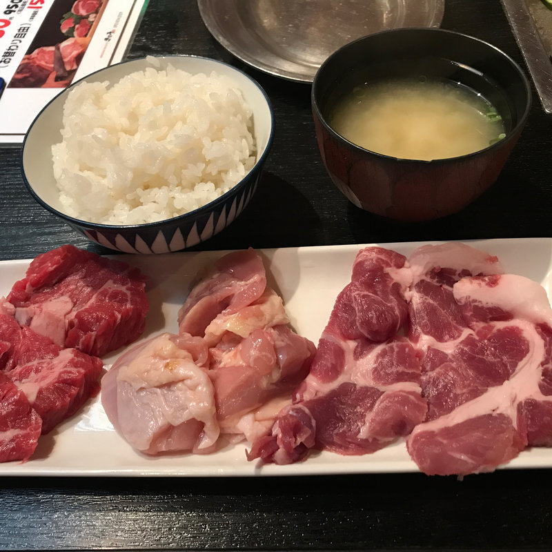 ミックスグリルランチ(佐藤 板付工場直売所)