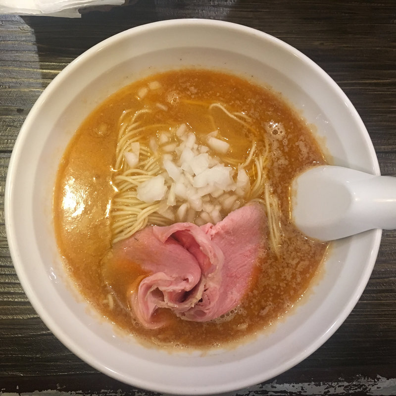 東大阪市で中華そばを食べるなら布施がオススメ！スープにこだわる