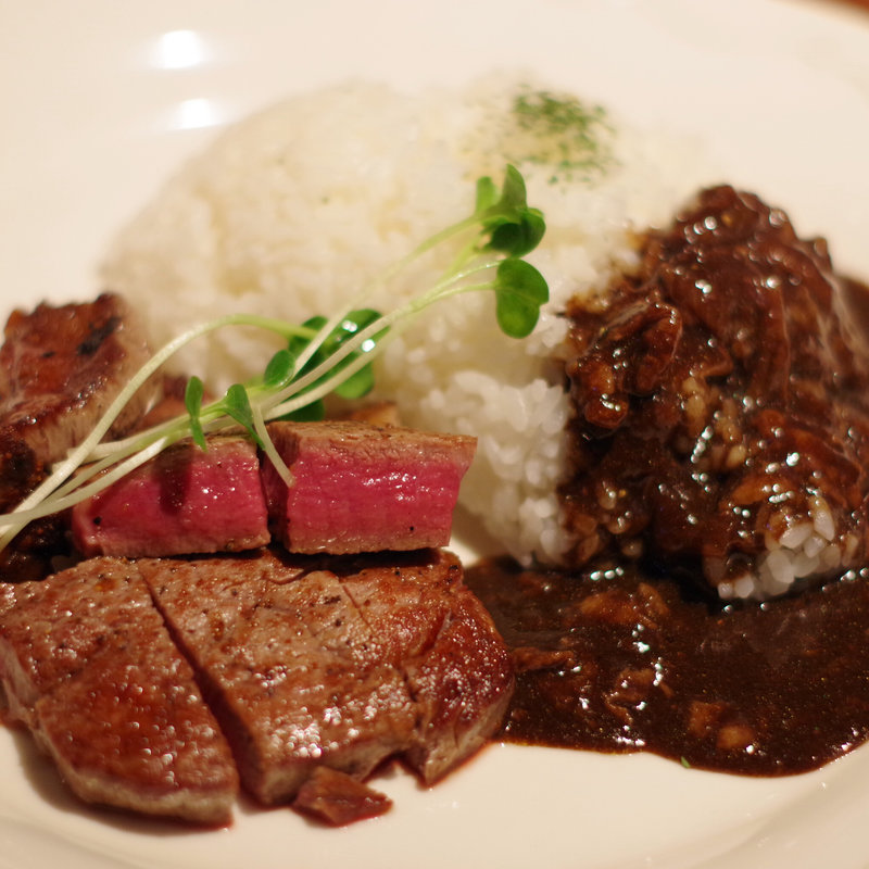 ヒレコロステーキカレー(カウボーイカレー （COWBOY CURRY）)