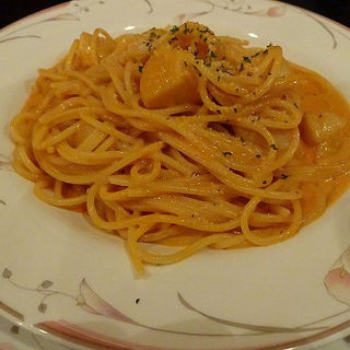 帆立のトマトクリームスパゲッティ (ビストロ ボナぺティ)