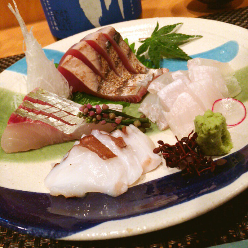 お造り4種盛り(いわ月 （イワヅキ）)