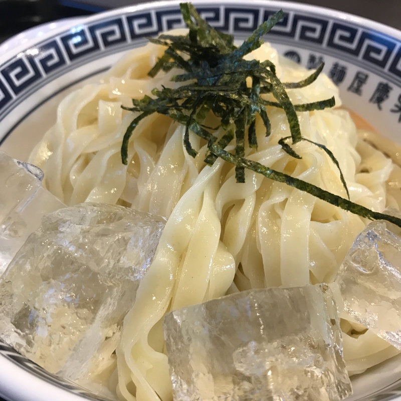 ざる(製麺屋慶史直営 まる麺西月隈 （せいめんやけいしちょくえい まるめんにしつきくま）） )