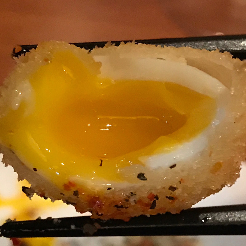 うずらフライ(フランス惣菜と串カツ marbrade)