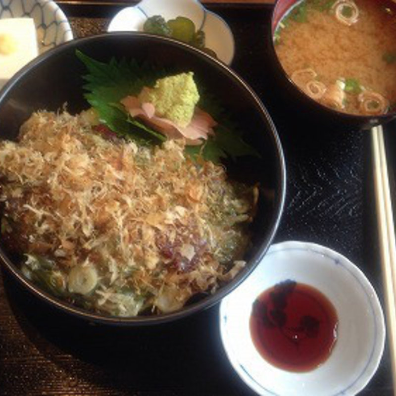 築地まかないメカブ丼(魚菜はざま )