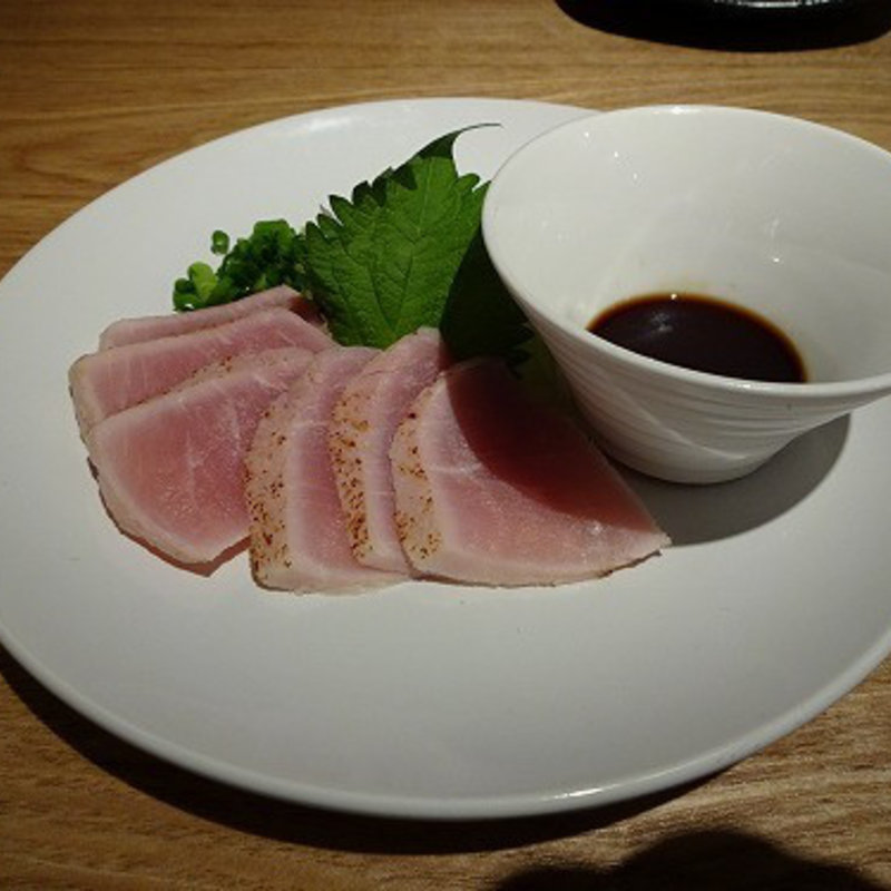 炙り生ハムの刺身鹿児島醤油で(黒ぶたや ルミネ横浜店)