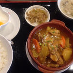 日替わり・鶏肉とジャガイモのカレー煮込み(阿里城 晴海トリトン店)