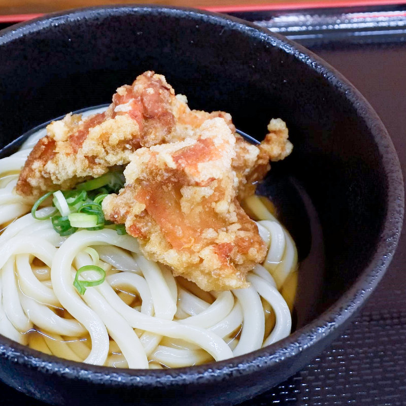 唐揚げぶっかけ冷（ぶっかけ冷+からあげ）(ひろ濱うどん こんぴら店)