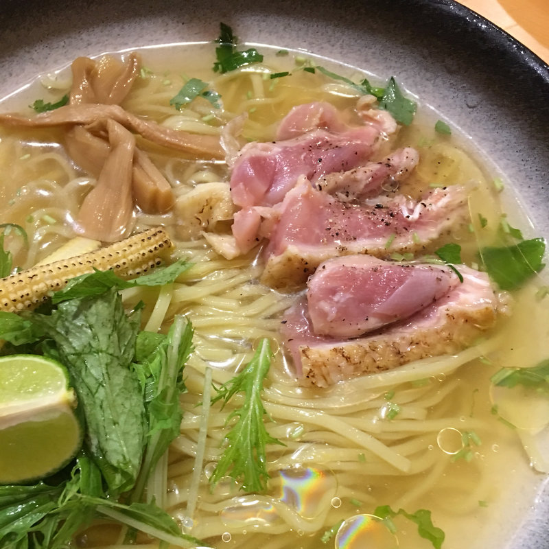 阿波尾鶏とすだちの冷し(醤油と貝と麺 そして人と夢 )