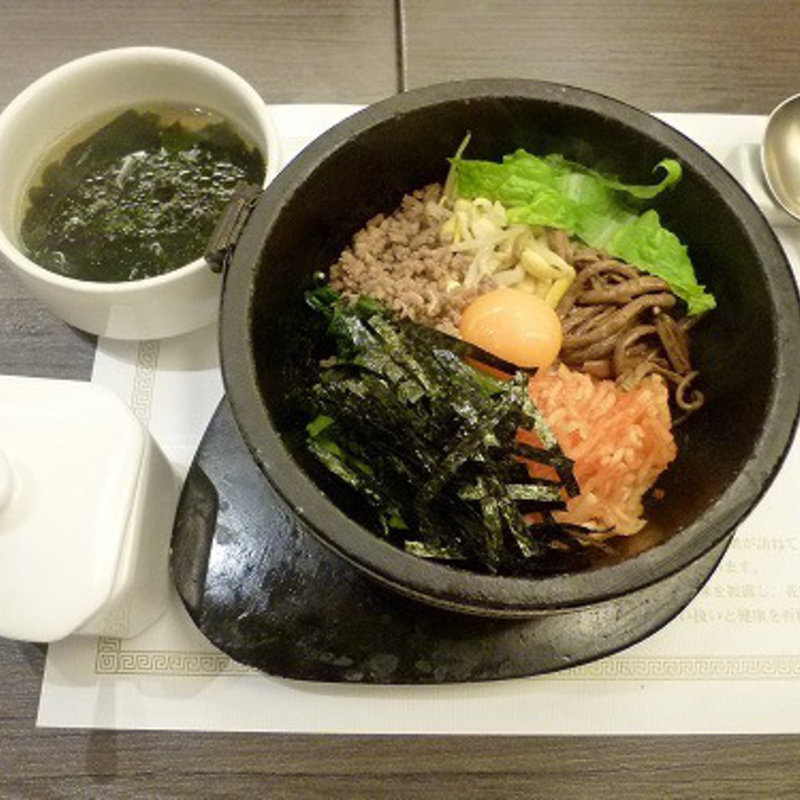 石焼ビビンバ・パチヂミセット (韓国料理 妻家房（さいかぼう）横浜高島屋店)