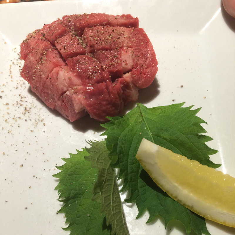 厚切りタン(焼肉えぇじゃん )
