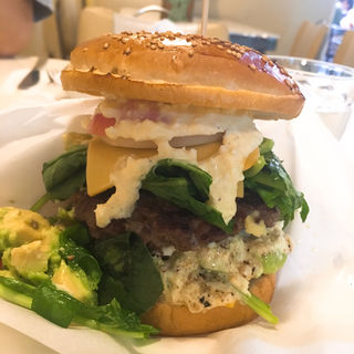 アボカドチーズバーガー(ベーカーバウンス)
