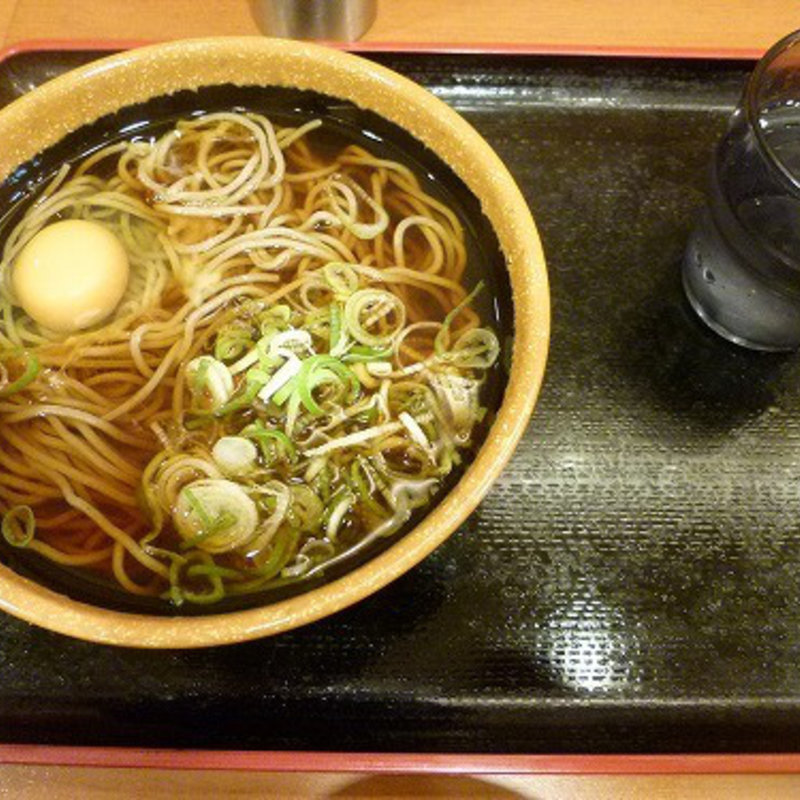 月見そば(蕎麦処 めとろ庵(めとろあん) メトロピア店)