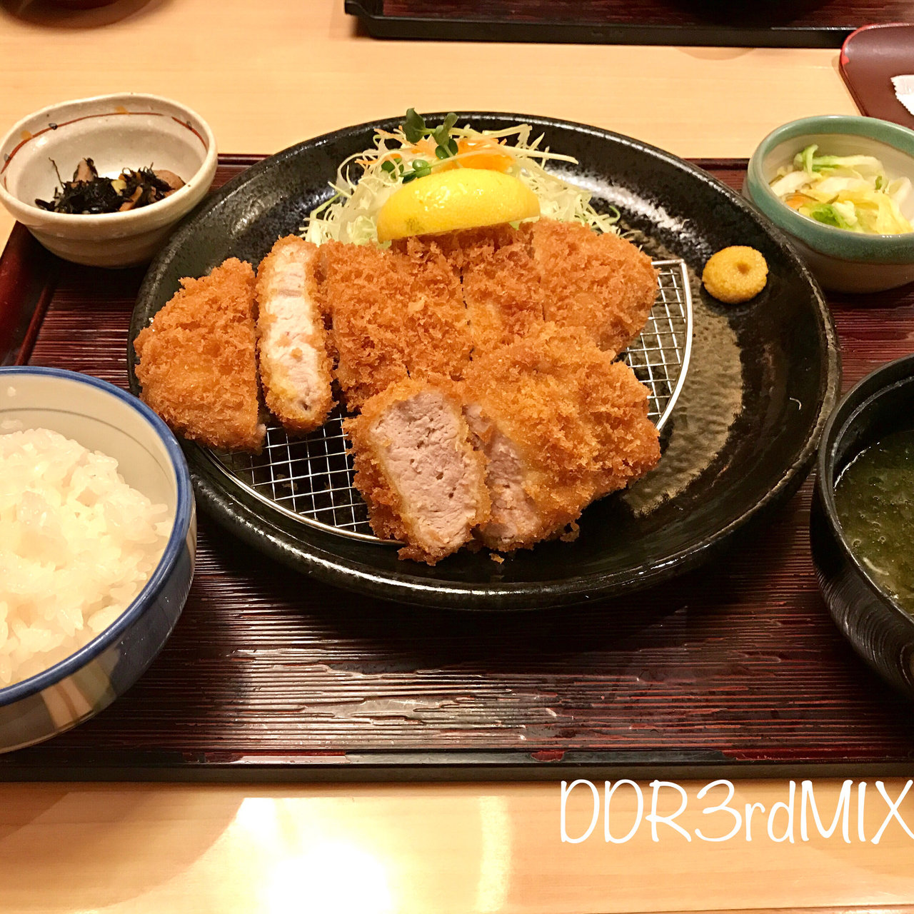 数量限定 特上三元豚 さんげんとん ロースカツ定食 ご飯おみそ汁又は とん汁お新香付 かつ敏 綾瀬店 の口コミ一覧 おいしい一皿が集まるグルメコミュニティサービス Sarah