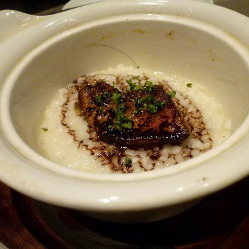 チーズリゾットに乗せたフォアグラのソテー(PAPPARE VINO)