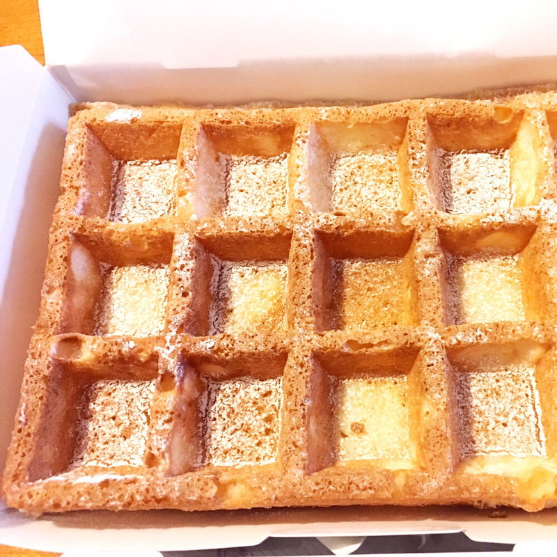 ブリュッセルワッフル(ねんりん家 大丸東京店)