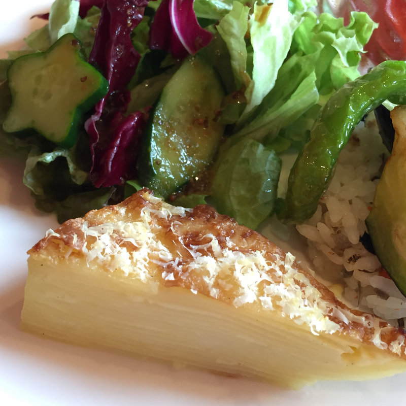 ポテトのグラタンとコダワリ野菜のサラダ(ふらんす食堂 わかばとしずく(前レストランNagatake ))