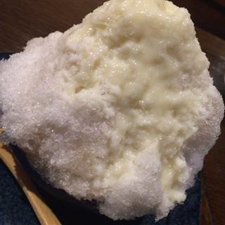 手削り かき氷（練乳かけ）(瑠璃庵 （るりあん）)