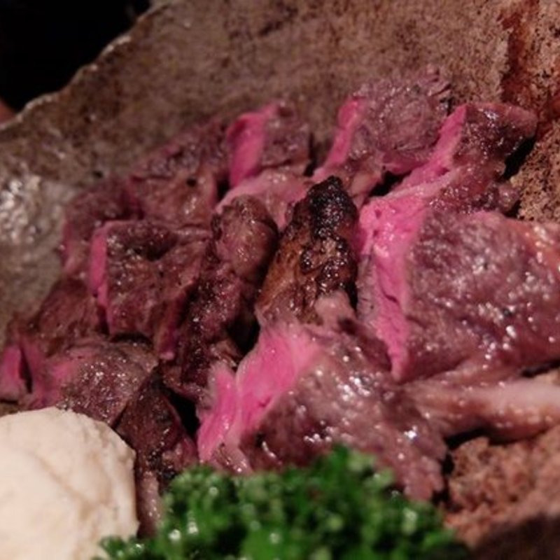 熟成肉の炭焼ステーキ200g　(炭火グリル 孫三郎 かごまち店)