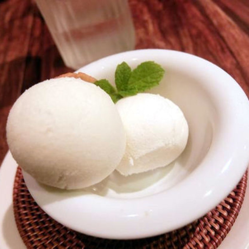 ココナッツアイス(クェンマイ )