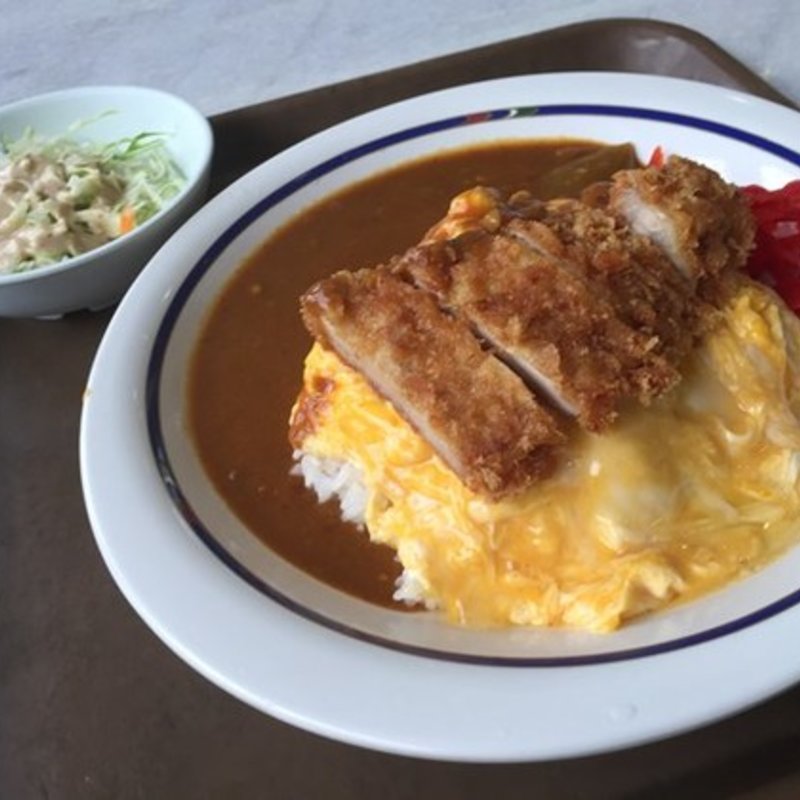 オムカレーカツ(モンマルト )