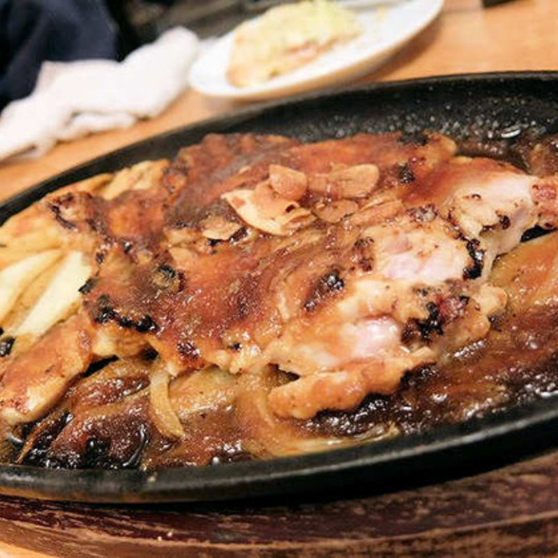 いずみ鶏のチキンガーリックステーキ(トレビ （Soul kitchen trevi）)