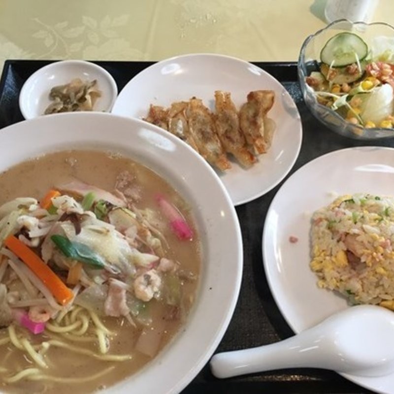 チャンポン・焼きめし・ギョウザセット(まるみ )