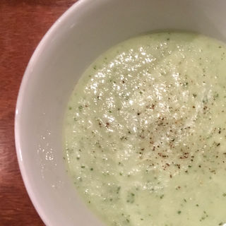 きゅうりの冷製スープ(コノ花まひろ )