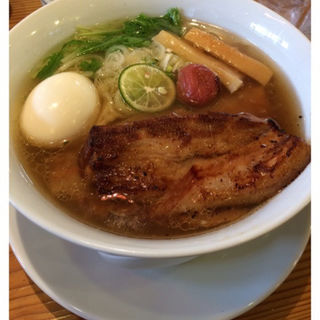 贅沢のせ鶏塩らー麺(らーめん工房りょう花 高松東店 )