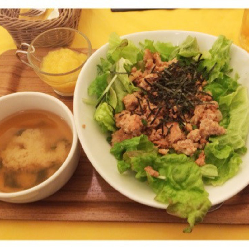 そぼろ鳥丼(Mamaro)