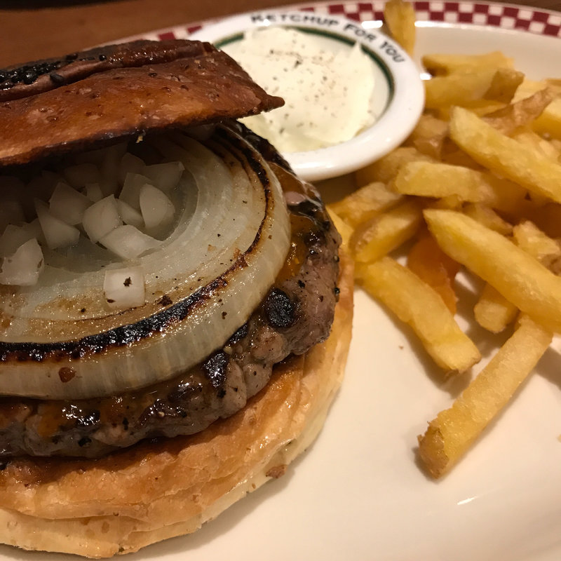 US 50's BURGER グリルドオニオン サワークリーム(マンチズ バーガー シャック （MUNCH'S BURGER SHACK）)