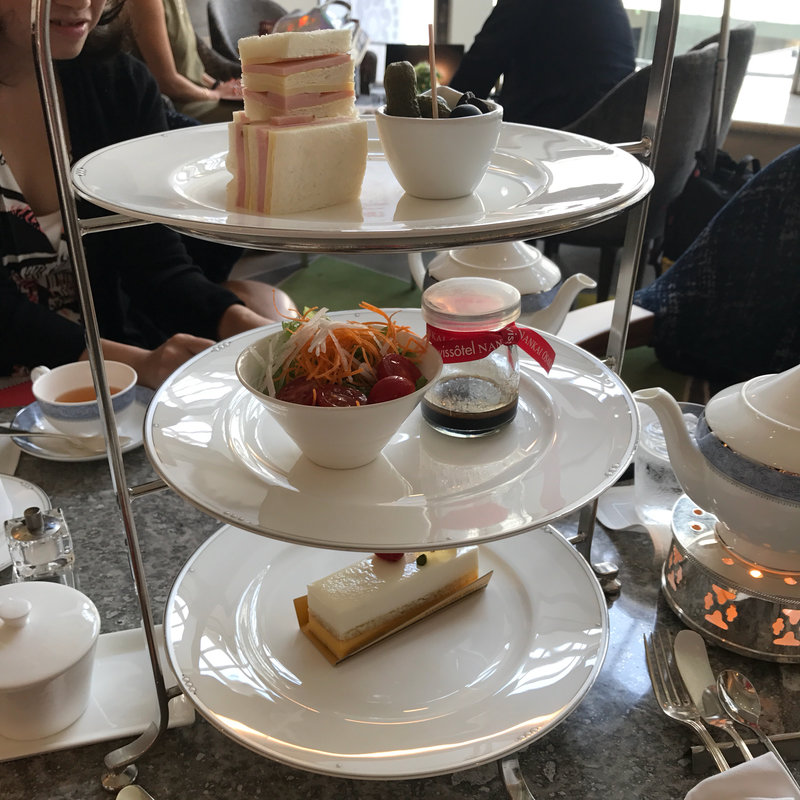 ランチ(ザ・ラウンジ （The Lounge）)