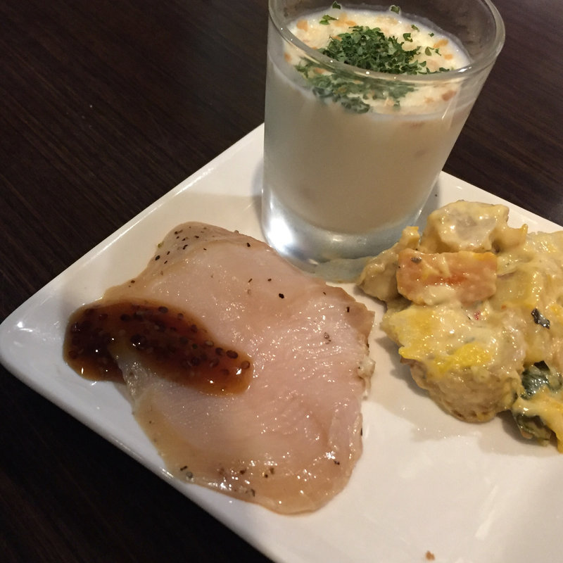 前菜 つきだし(クワトロチンクエ 高槻店)