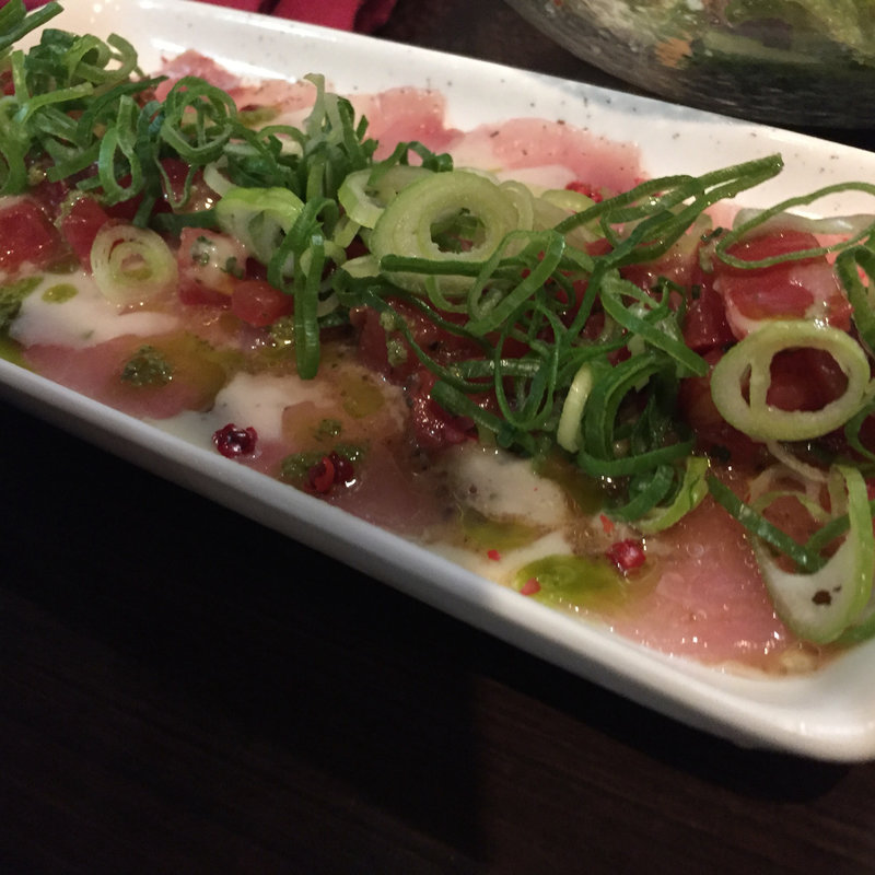 カンパチのカルパッチョ(クワトロチンクエ 高槻店)