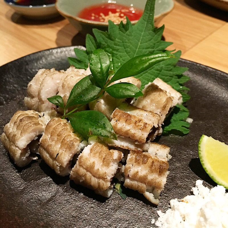 ハモわら炙り(松本酒場)