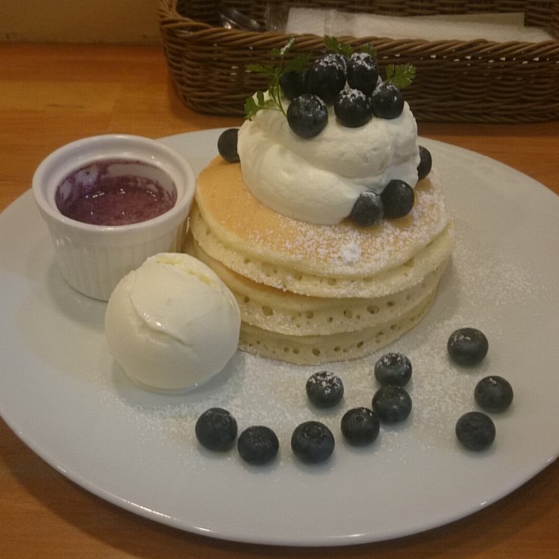 由木農場の摘みたてブルーベリーパンケーキ(パンケーキママカフェ VoiVoi （ヴォイヴォイ）)