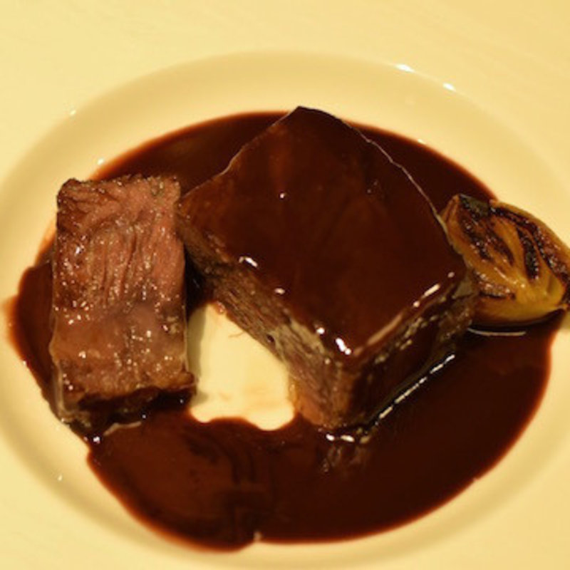 牛ほほ肉の赤ワイン煮込み(ル サロン ジャック・ボリー)