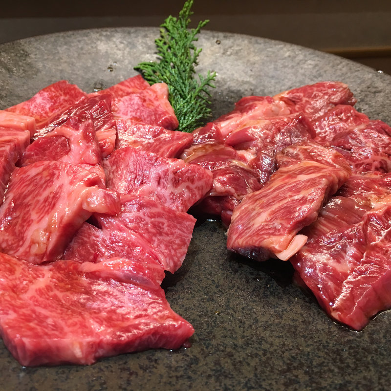 ロースとハラミ(肉の館 羅生門 明石店)