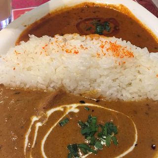 2種類カレーライスセット(インドアジアンレストラン ダルハラ)