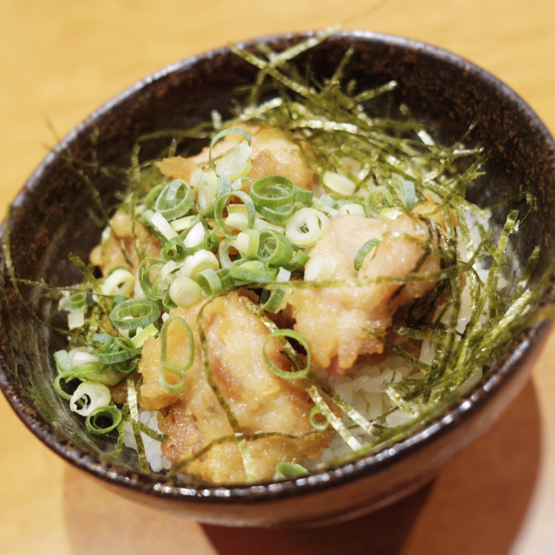 博多 かしわ天丼(博多鶏煮込みらーめん TORORI)