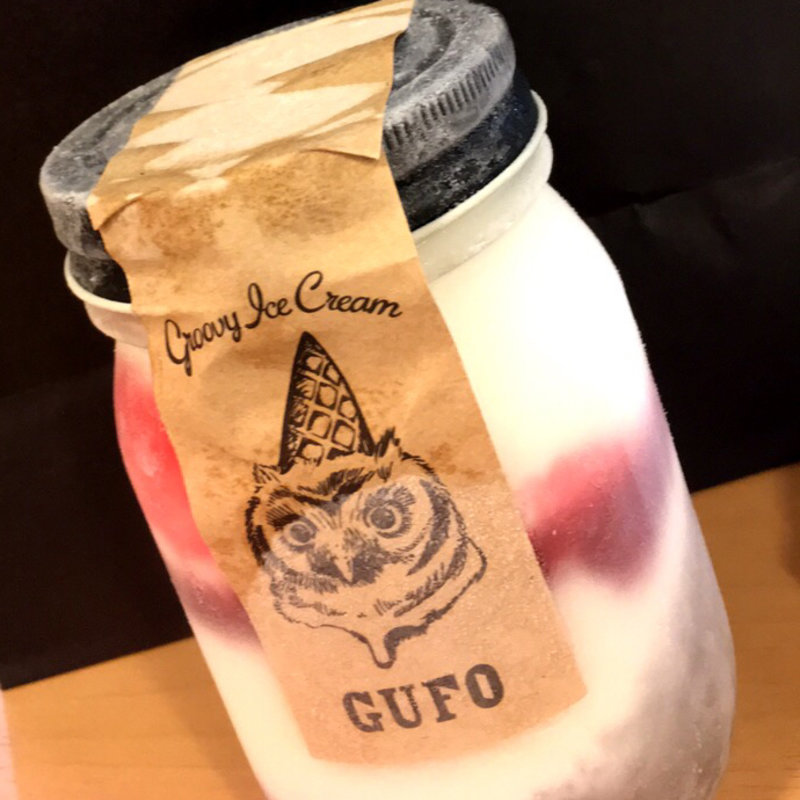 ラズベリーミルク(Groovy Ice Cream GUFO)