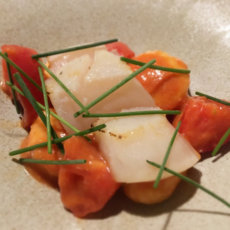 北海ホタテとフルーツトマト生ウニの冷製ニョッキわさび風味(レストラン・ピウ)