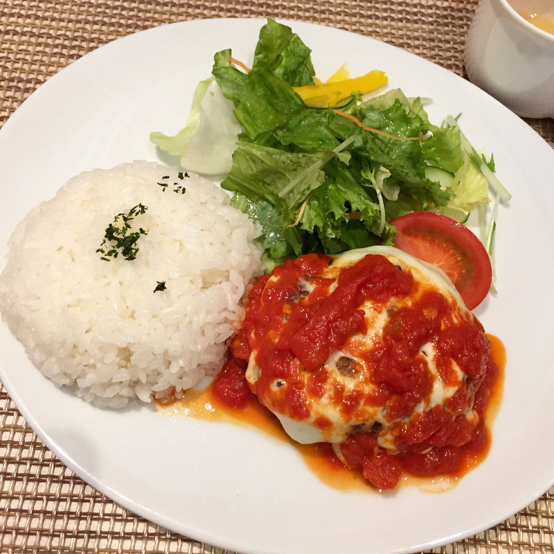 チーズハンバーグ 日替り(洋食ダイニング itsumo)