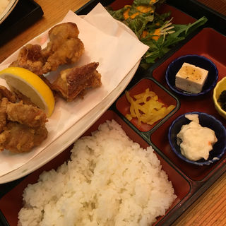 鶏唐揚げ定食(炉端かば 池袋サンシャイン60店)
