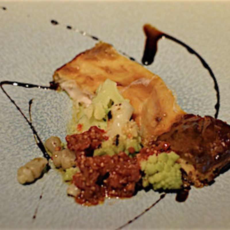 鱸のパイ包み焼き(ビズ 神楽坂 （bisous）)