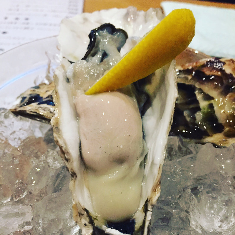 宮城産岩ガキ(SAKE BAR オトナリ)