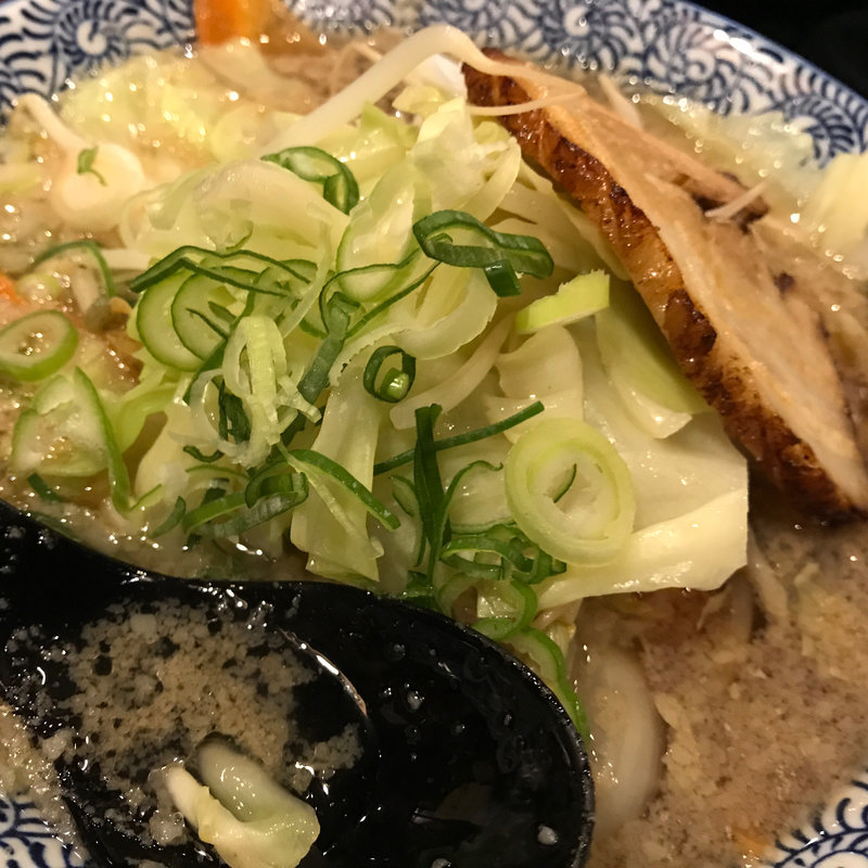 背脂醤油ラーメン(西川商店 嘉島店 )